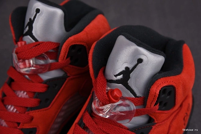 Raging Red Bulls (2021) Retro Jordan DD0587-600 AIR 5 0207